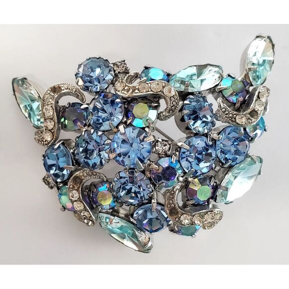 VTG Aurora Borealis Brooch Pin Powder Blue Rhinestones & Crystals Glowing Silver - Picture 14 of 16
